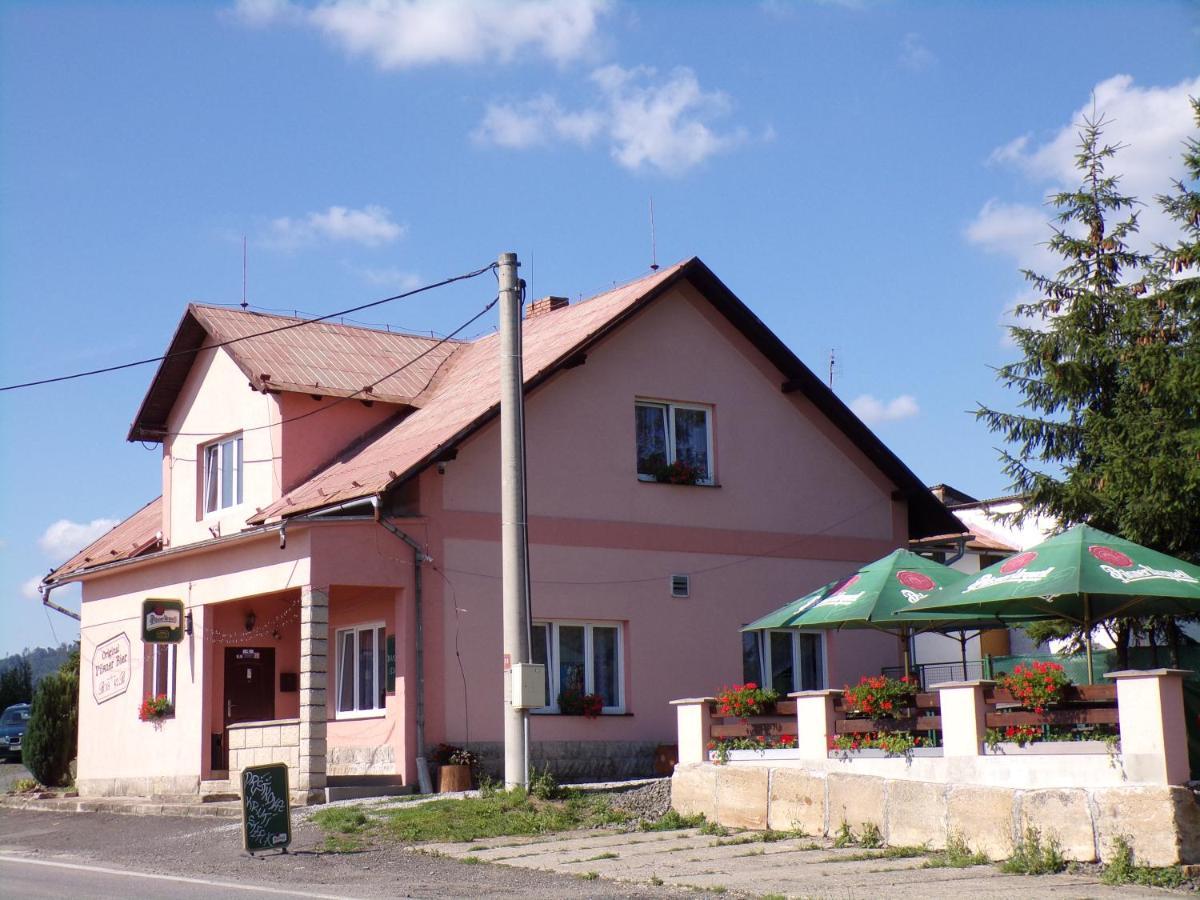 U Kremilka Hotel Jicin Bagian luar foto